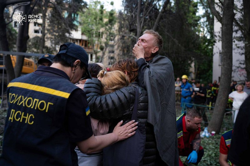#фото_тижня
Нестерпний біль. Момент, коли слова вже не здатні вмістити горе #фото_тижня
Нестерпний біль. Момент, коли слова вже не здатні вмістити горе