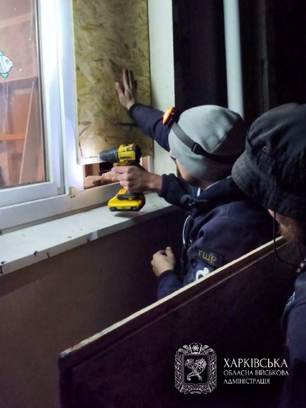➡️ Продовжуємо усувати наслідки російських атак на Харківщині
Спільно з екстреними службами ➡️ Продовжуємо усувати наслідки російських атак на Харківщині
Спільно з екстреними службами