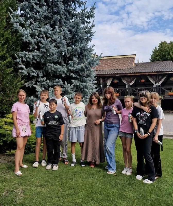 Діти з Кремінської громади оздоровлюються у «Gala Camp» у Кам’янці-Подільському
Ця зміна триває з 1 до 21 серпня Діти з Кремінської громади оздоровлюються у «Gala Camp» у Кам’янці-Подільському
Ця зміна триває з 1 до 21 серпня