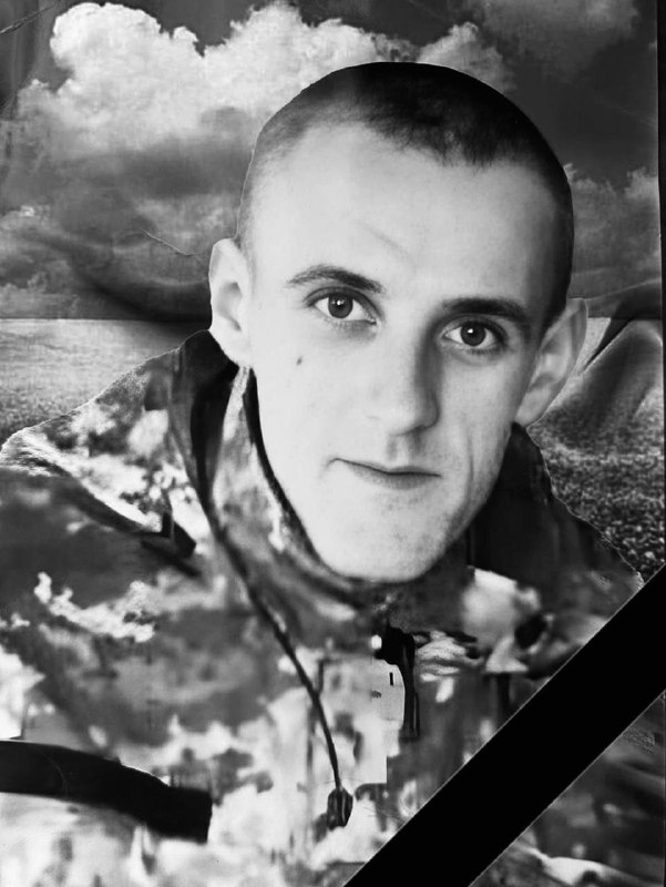 Щоденно о 9 годині – загальнонаціональна хвилина мовчання. Зупиніться, де б ви не були Щоденно о 9 годині – загальнонаціональна хвилина мовчання. Зупиніться, де б ви не були