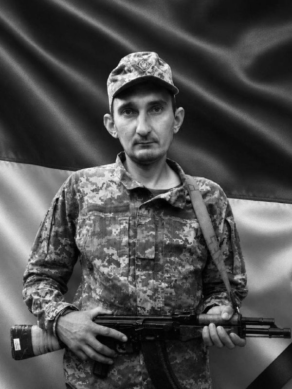 Щоденно о 9 годині – загальнонаціональна хвилина мовчання. Зупиніться, де б ви не були Щоденно о 9 годині – загальнонаціональна хвилина мовчання. Зупиніться, де б ви не були