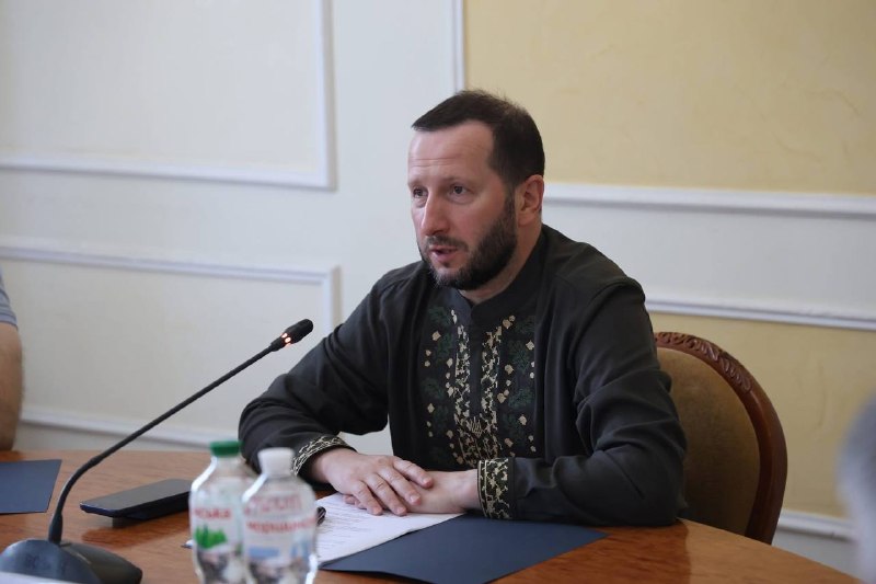 На Хмельниччині триває реалізація ініціативи Президента України «Пакунок школяра» На Хмельниччині триває реалізація ініціативи Президента України «Пакунок школяра»