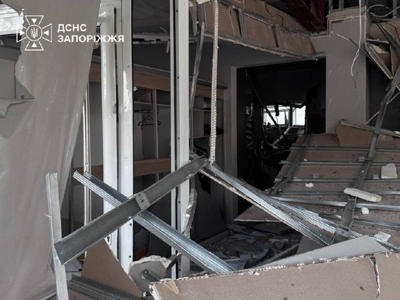 ❗️UPD: кількість постраждалих внаслідок авіаудару росіян по Запоріжжю зросла до 25 людей, серед них ❗️UPD: кількість постраждалих внаслідок авіаудару росіян по Запоріжжю зросла до 25 людей, серед них