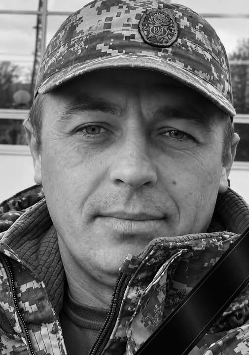 Щоденно о 9 годині – загальнонаціональна хвилина мовчання. Зупиніться, де б ви не були Щоденно о 9 годині – загальнонаціональна хвилина мовчання. Зупиніться, де б ви не були