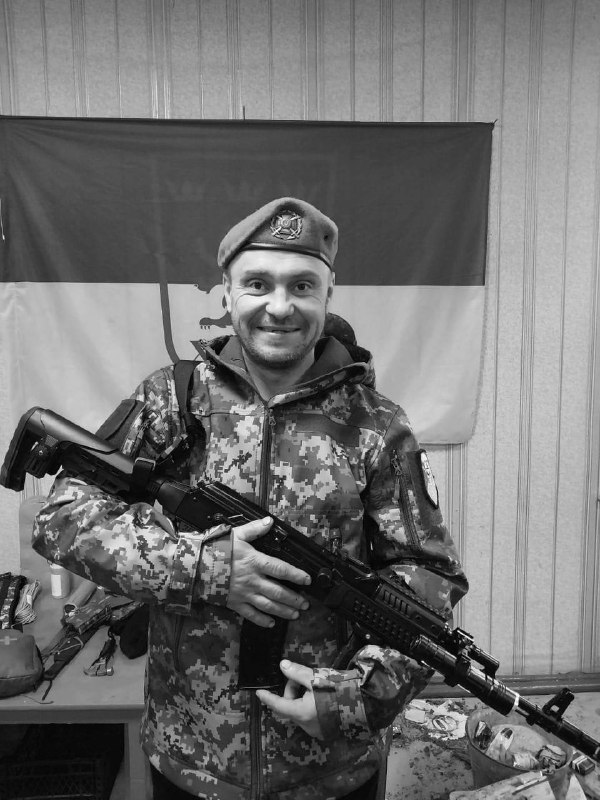 Щоденно о 9 годині – загальнонаціональна хвилина мовчання. Зупиніться, де б ви не були Щоденно о 9 годині – загальнонаціональна хвилина мовчання. Зупиніться, де б ви не були