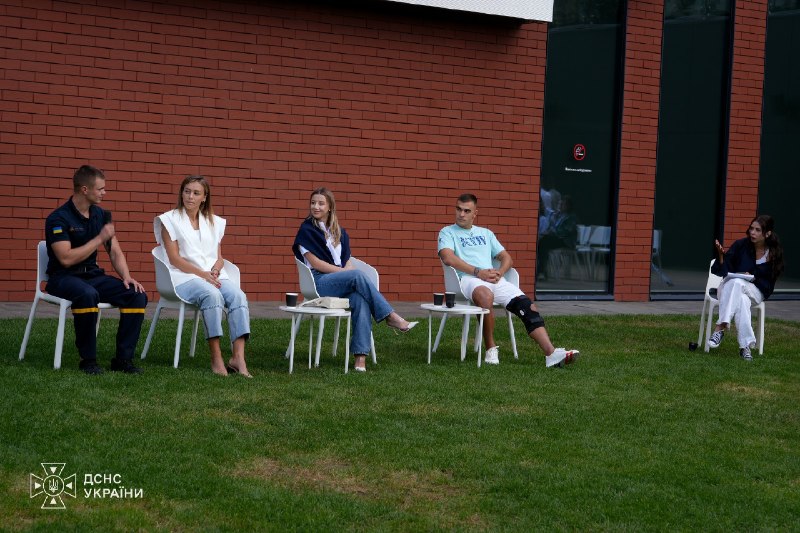 У День молоді в Києві відбулася перша зустріч делегатів Палати регіональних молодіжних конгресів Конгресу... У День молоді в Києві відбулася перша зустріч делегатів Палати регіональних молодіжних конгресів Конгресу...