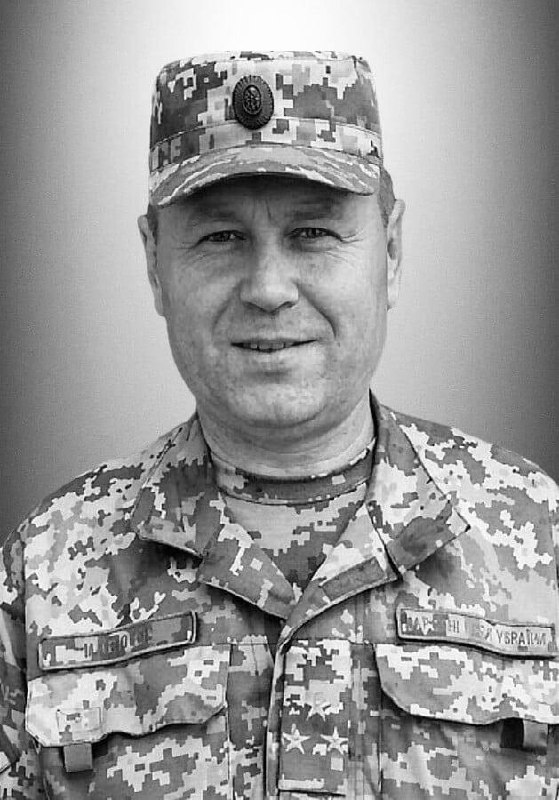 Щоденно о 9 годині – загальнонаціональна хвилина мовчання. Зупиніться, де б ви не були Щоденно о 9 годині – загальнонаціональна хвилина мовчання. Зупиніться, де б ви не були