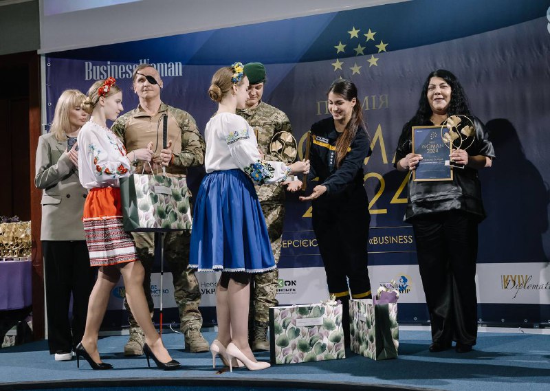 Woman 2024: представниці системи МВС здобули премії у номінації «Оборона, мілітарі та безпека»: Woman 2024: представниці системи МВС здобули премії у номінації «Оборона, мілітарі та безпека»: