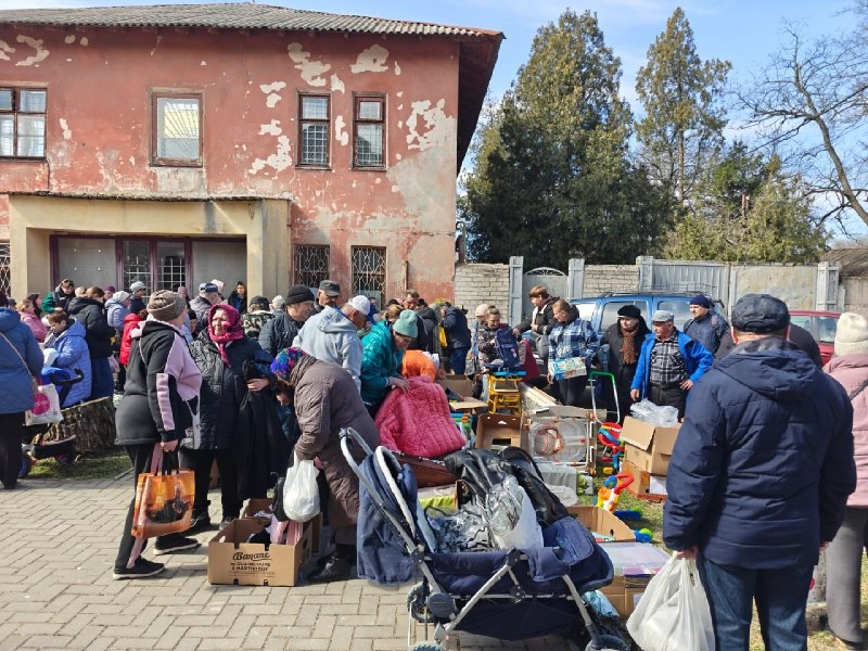 Протягом минулого тижня координаційний центр «Вільні разом» у Дніпрі продовжував всебічно допомагати переселенцям з Херсонщини. Протягом минулого тижня координаційний центр «Вільні разом» у Дніпрі продовжував всебічно допомагати переселенцям з Херсонщини.