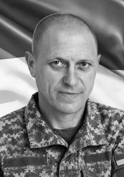Щоденно о 9 годині – загальнонаціональна хвилина мовчання. Зупиніться, де б ви не були Щоденно о 9 годині – загальнонаціональна хвилина мовчання. Зупиніться, де б ви не були