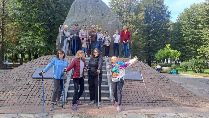 Координаційний центр «Вільні разом» у Житомирі всебічно підтримує переселенців із Херсонщини. Координаційний центр «Вільні разом» у Житомирі всебічно підтримує переселенців із Херсонщини.