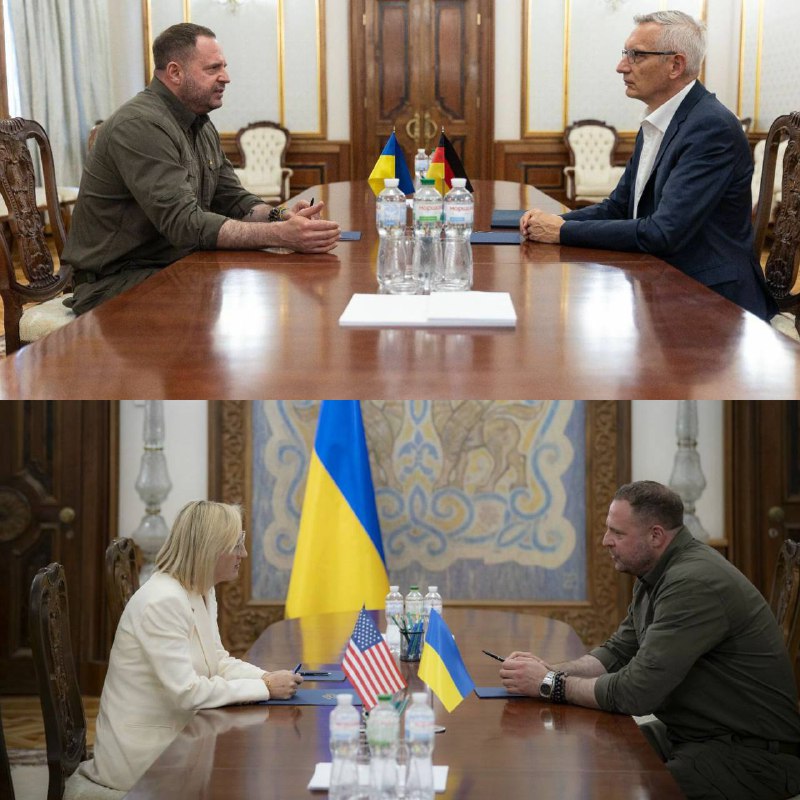 🇺🇦🇺🇸🇪🇺
Провів низку розмов з нашими партнерами щодо питань безпеки, мирного процесу, двосторонніх відносин у сфері військового співробітництва 🇺🇦🇺🇸🇪🇺
Провів низку розмов з нашими партнерами щодо питань безпеки, мирного процесу, двосторонніх відносин у сфері військового співробітництва