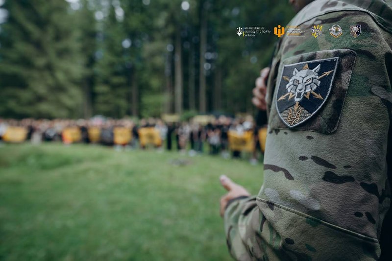🇺🇦 Чотири дні під Говерлою позаду. «Говерляна 2026» завершилась.
Цьогоріч таборування пройшло під патронатом Сил спеціальних операцій ЗСУ 🇺🇦 Чотири дні під Говерлою позаду. «Говерляна 2026» завершилась.
Цьогоріч таборування пройшло під патронатом Сил спеціальних операцій ЗСУ