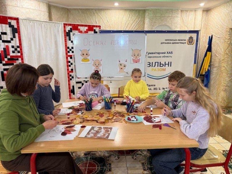 Одеський координаційний центр «Вільні разом» разом з БФ «Сапорт Херсон» продовжує допомагати переселенцям з Херсонщини. Одеський координаційний центр «Вільні разом» разом з БФ «Сапорт Херсон» продовжує допомагати переселенцям з Херсонщини.