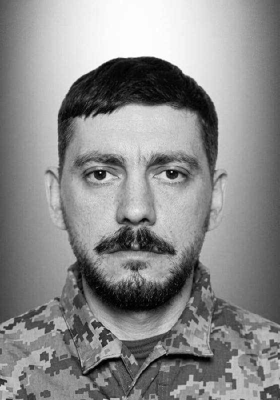 Щоденно о 9 годині – загальнонаціональна хвилина мовчання. Зупиніться, де б ви не були Щоденно о 9 годині – загальнонаціональна хвилина мовчання. Зупиніться, де б ви не були