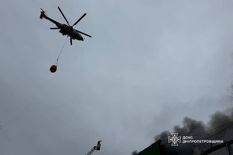 Ніч була важкою.
росія знову била по цивільній інфраструктурі дронами та ракетами. Ніч була важкою.
росія знову била по цивільній інфраструктурі дронами та ракетами.