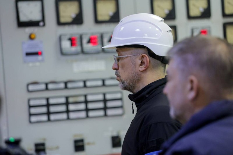 Відвідали у Києві та Київській області підстанції «Укренерго» та інші об'єкти генерації електроенергії, які систематично атакує росія Відвідали у Києві та Київській області підстанції «Укренерго» та інші об'єкти генерації електроенергії, які систематично атакує росія