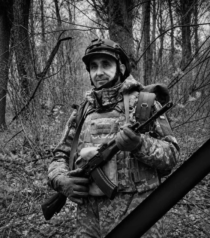 Щоденно о 9 годині – загальнонаціональна хвилина мовчання. Зупиніться, де б ви не були Щоденно о 9 годині – загальнонаціональна хвилина мовчання. Зупиніться, де б ви не були