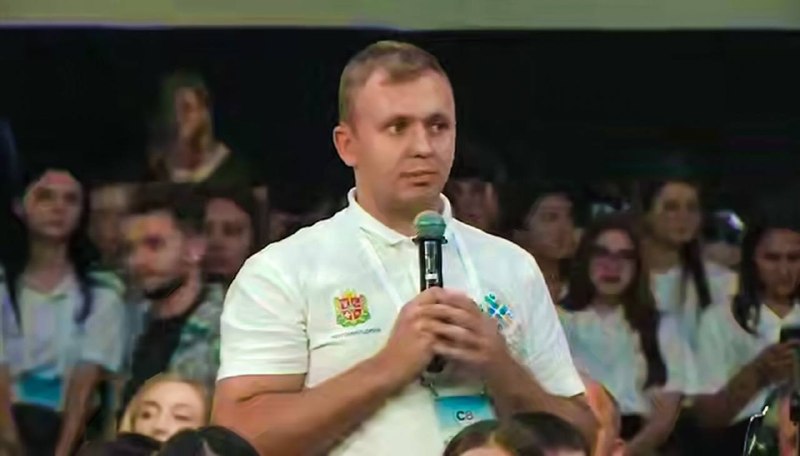 Продовжуємо роботу на саміті C8 — Карпатської вісімки.
Під час другого дня учасники заходу — представники... Продовжуємо роботу на саміті C8 — Карпатської вісімки.
Під час другого дня учасники заходу — представники...