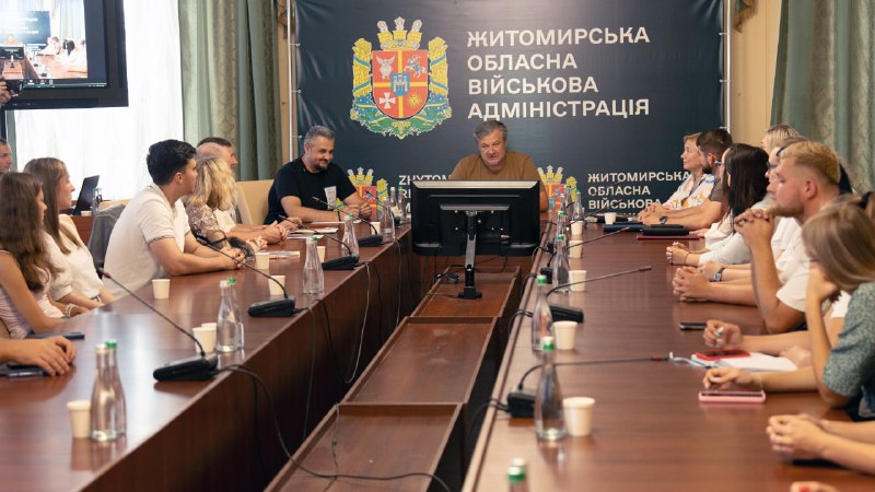 Провели навчання для представників обласного молодіжного конгресу Коннресу місцевих та регіональних влад при Президентові України Провели навчання для представників обласного молодіжного конгресу Коннресу місцевих та регіональних влад при Президентові України