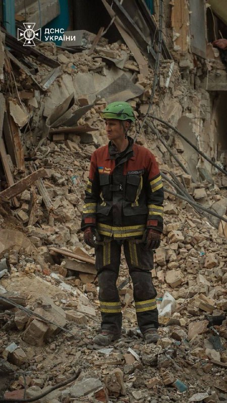 Сьогоднішній день — чергова чорна стрічка на серці всієї України 💔
Найболючіше — у Києві та Одесі Сьогоднішній день — чергова чорна стрічка на серці всієї України 💔
Найболючіше — у Києві та Одесі