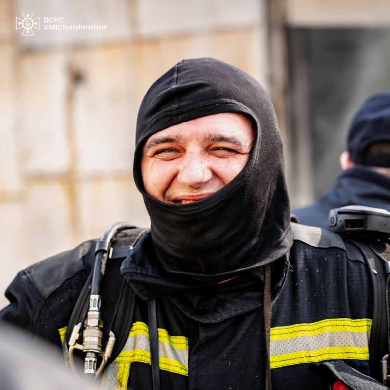 Так виглядають рятувальники Хмельниччини, коли повертаються з ліквідації пожежі 🔥 Так виглядають рятувальники Хмельниччини, коли повертаються з ліквідації пожежі 🔥