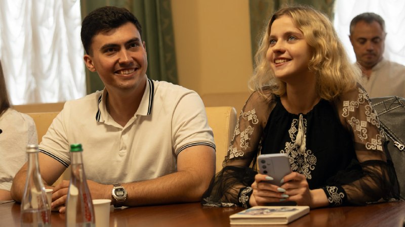 Провели навчання для представників обласного молодіжного конгресу Коннресу місцевих та регіональних влад при Президентові України Провели навчання для представників обласного молодіжного конгресу Коннресу місцевих та регіональних влад при Президентові України