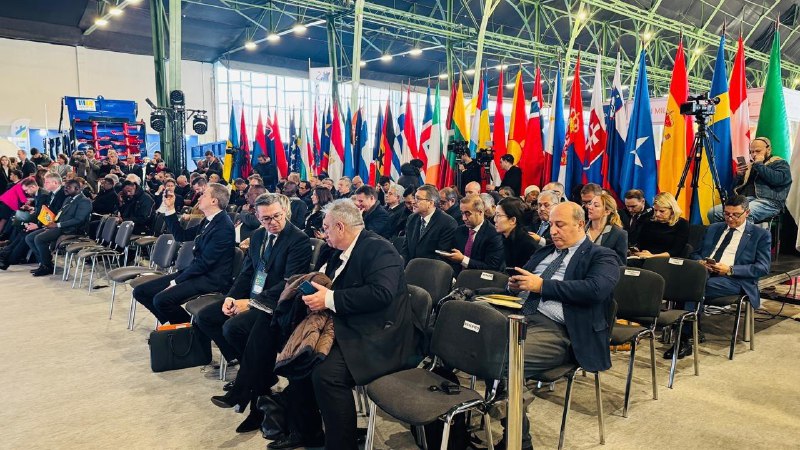 Херсонщина представила свій досвід швидкого відновлення продовольчої безпеки на міжнародному саміті Food from Ukraine. Херсонщина представила свій досвід швидкого відновлення продовольчої безпеки на міжнародному саміті Food from Ukraine.