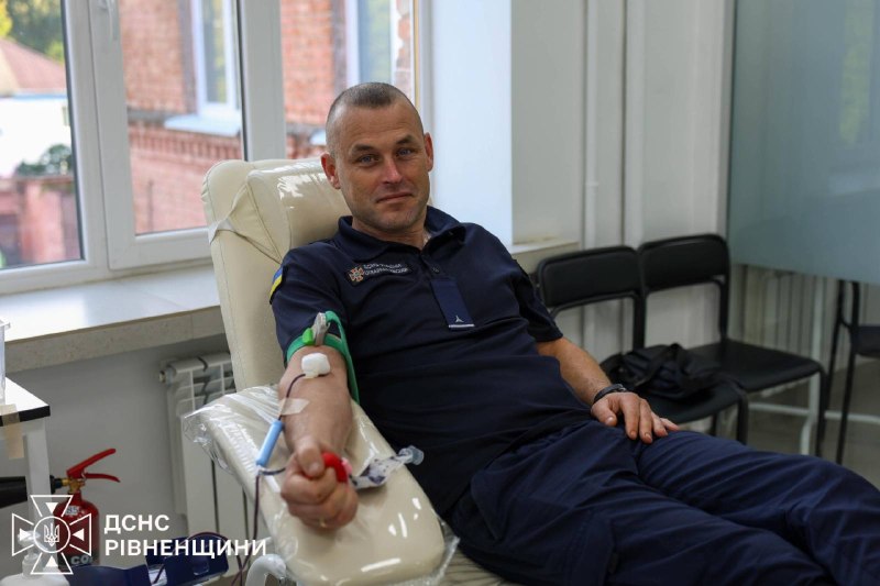 Понад 10 літрів крові для поранених воїнів ЗСУ здали рівненські рятувальники! Понад 10 літрів крові для поранених воїнів ЗСУ здали рівненські рятувальники!