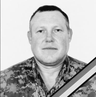 Щоденно о 9 годині – загальнонаціональна хвилина мовчання. Зупиніться, де б ви не були Щоденно о 9 годині – загальнонаціональна хвилина мовчання. Зупиніться, де б ви не були