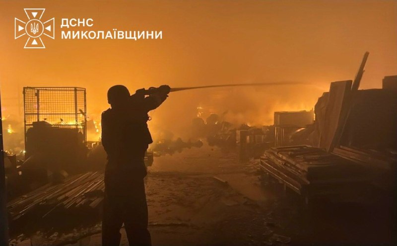Учора та сьогодні зранку росіяни атакували Миколаївщину: під ударами опинилася цивільна та енергетична інфраструктура! Учора та сьогодні зранку росіяни атакували Миколаївщину: під ударами опинилася цивільна та енергетична інфраструктура!
