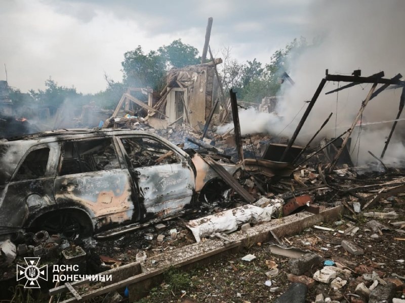 ⚠️ Донеччина: рятувальники деблокували тіла двох загиблих з-під завалів зруйнованого будинку ⚠️ Донеччина: рятувальники деблокували тіла двох загиблих з-під завалів зруйнованого будинку