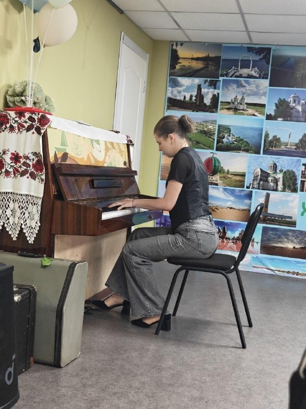 Координаційний центр «Вільні разом» у Дніпрі продовжує всебічно підтримувати переселенців з Херсонщини. Координаційний центр «Вільні разом» у Дніпрі продовжує всебічно підтримувати переселенців з Херсонщини.