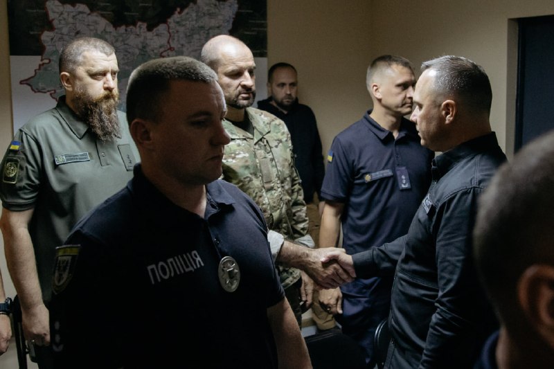 Робоче відрядження до Чернігівської області
Розпочав з прикордонних громад - тих, які росіяни атакують не лише дронами Робоче відрядження до Чернігівської області
Розпочав з прикордонних громад - тих, які росіяни атакують не лише дронами