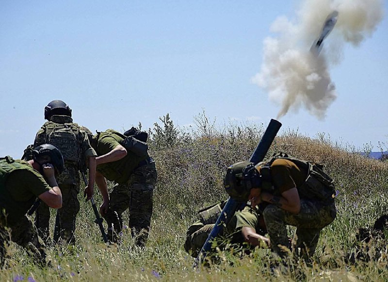 Головне на Луганщині за добу
📌30 спроб штурмів окупанти здійснили на Лиманській ділянці фронту Головне на Луганщині за добу
📌30 спроб штурмів окупанти здійснили на Лиманській ділянці фронту