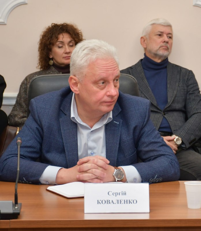 Сьогодні - діалог з депутатами обласної ради на майданчику обласної військової адміністрації Сьогодні - діалог з депутатами обласної ради на майданчику обласної військової адміністрації