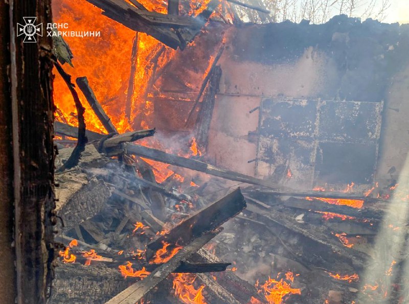 ‼️російські БпЛА атакували село Хотімля Чугуївського району на Харківщині ‼️російські БпЛА атакували село Хотімля Чугуївського району на Харківщині