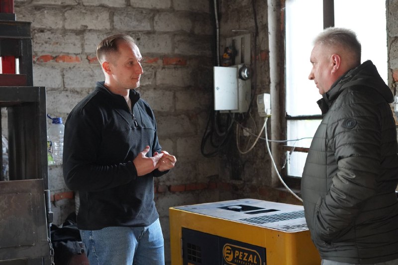 Провели тестові підключення та запуски генераторів на вежах мобільного звʼязку в громадах Чернігівщини Провели тестові підключення та запуски генераторів на вежах мобільного звʼязку в громадах Чернігівщини