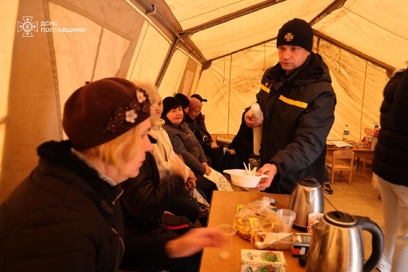 #Полтавщина: вогнеборці ліквідували всі пожежі, що виникли внаслідок російських обстрілів #Полтавщина: вогнеборці ліквідували всі пожежі, що виникли внаслідок російських обстрілів