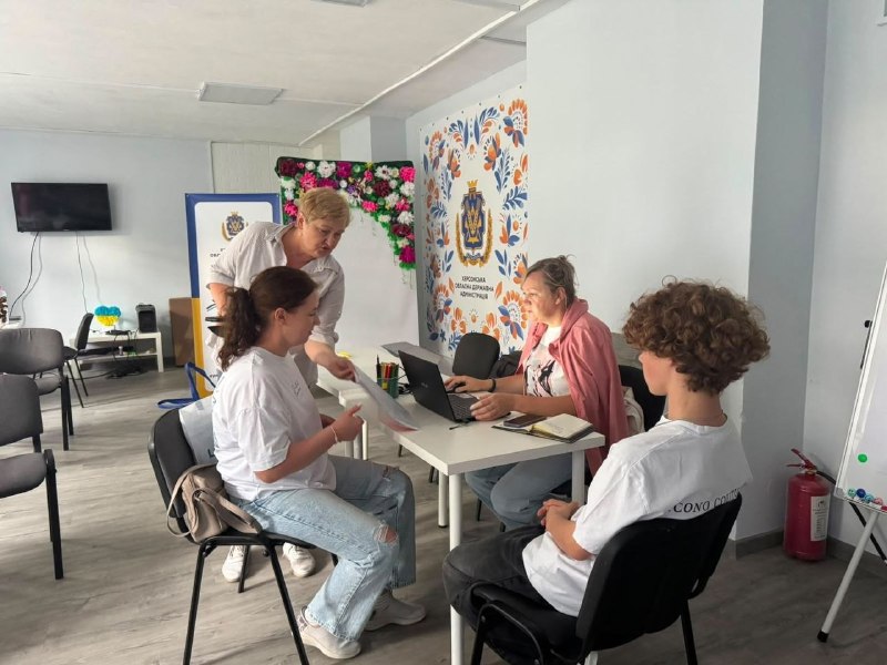 Координаційний центр «Вільні разом» у Львові продовжує щоденну роботу задля підтримки ВПО з Херсонщини. Координаційний центр «Вільні разом» у Львові продовжує щоденну роботу задля підтримки ВПО з Херсонщини.