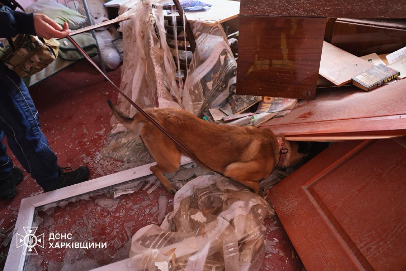 #Харківщина: в результаті нічної атаки російських БпЛА сталися пожежі, є постраждалі серед цивільних і вогнеборців #Харківщина: в результаті нічної атаки російських БпЛА сталися пожежі, є постраждалі серед цивільних і вогнеборців