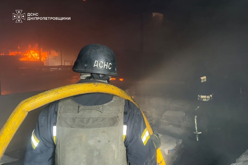 #Дніпропетровщина: 3 людини постраждали внаслідок російських атак
Протягом дня росіяни понад 40 разів атакували Дніпропетровську область. #Дніпропетровщина: 3 людини постраждали внаслідок російських атак
Протягом дня росіяни понад 40 разів атакували Дніпропетровську область.