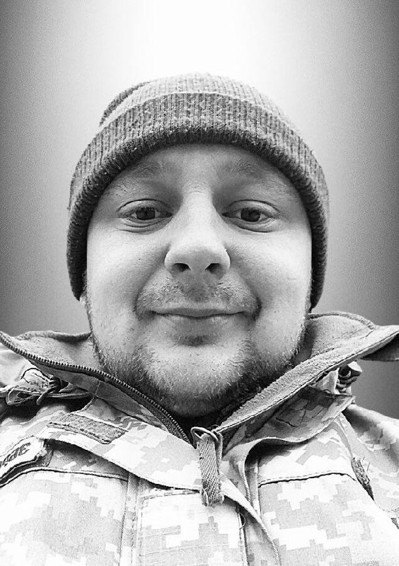 Щоденно о 9 годині – загальнонаціональна хвилина мовчання. Зупиніться, де б ви не були Щоденно о 9 годині – загальнонаціональна хвилина мовчання. Зупиніться, де б ви не були