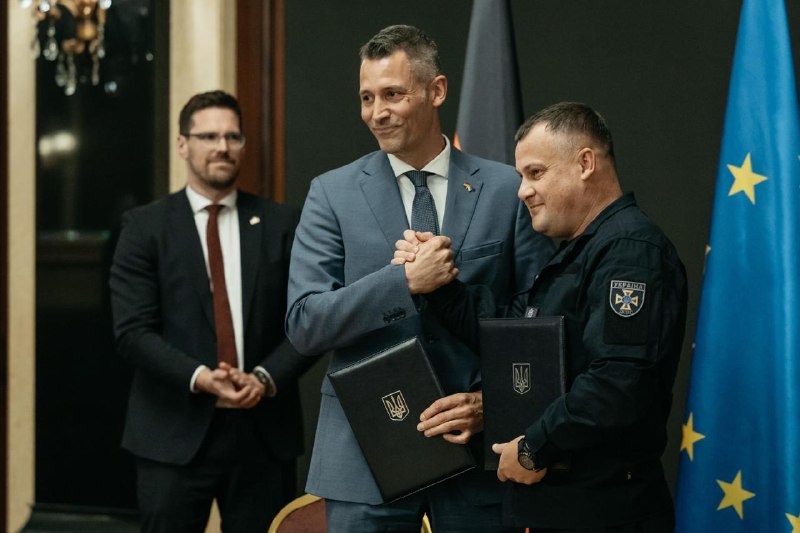 🇺🇦 🇩🇪 МВС України посилює співпрацю з Федеральним міністерством внутрішніх справ Німеччини 🇺🇦 🇩🇪 МВС України посилює співпрацю з Федеральним міністерством внутрішніх справ Німеччини