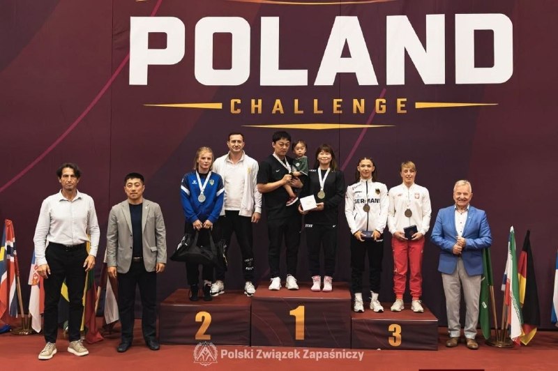 🤼 Херсонська борчиня стала призеркою престижних міжнародних змагань.
У Польщі відбувся міжнародний турнір... 🤼 Херсонська борчиня стала призеркою престижних міжнародних змагань.
У Польщі відбувся міжнародний турнір...