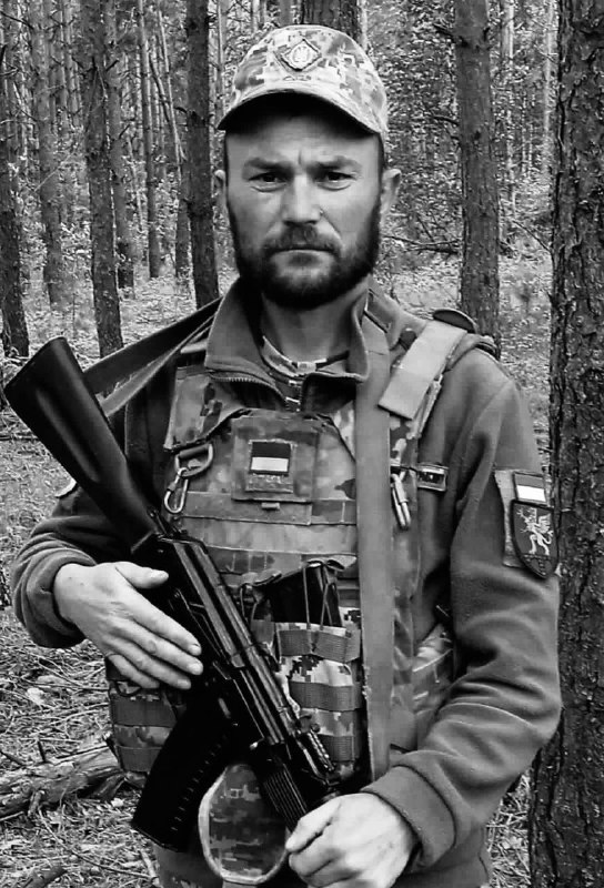 Щоденно о 9 годині – загальнонаціональна хвилина мовчання. Зупиніться, де б ви не були Щоденно о 9 годині – загальнонаціональна хвилина мовчання. Зупиніться, де б ви не були