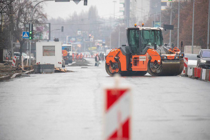 Перевірив, як триває капітальний ремонт Харківського шосе. Розпочали його у листопаді Перевірив, як триває капітальний ремонт Харківського шосе. Розпочали його у листопаді
