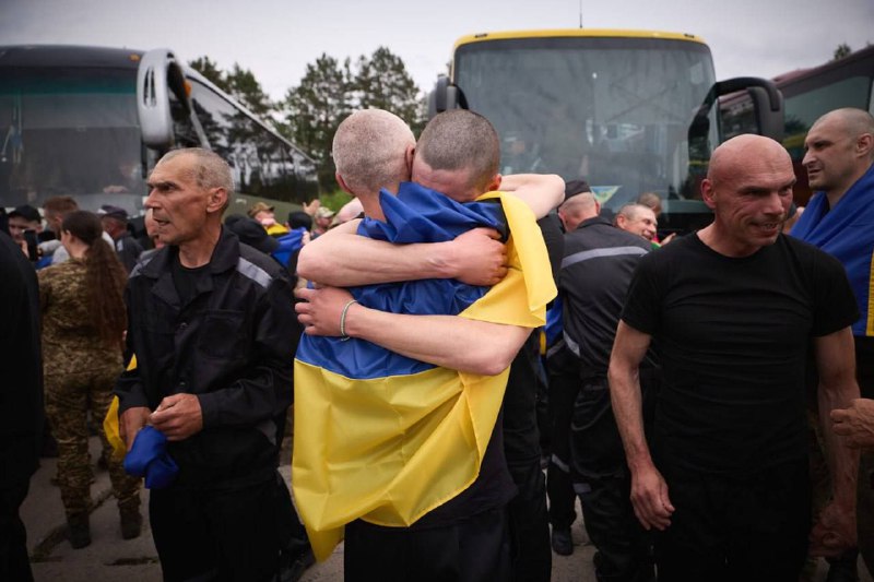 🥳Ще 4-х буковинців повернули з ворожого полону!
Це:
50-річний Руслан Гуцул з міста Чернівці; 🥳Ще 4-х буковинців повернули з ворожого полону!
Це:
50-річний Руслан Гуцул з міста Чернівці;