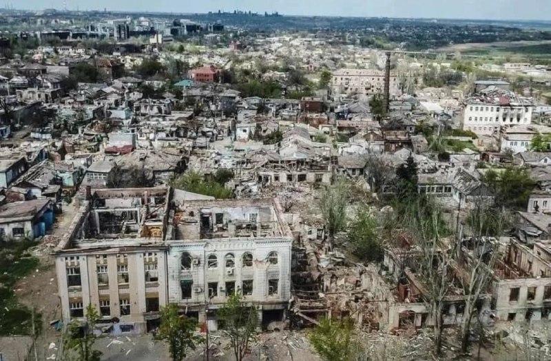 «Відбувся вибух. Летіла штукатурка, стояла пилюка. Я побігла, кричала: “Що з моїми батьками?” Мама була вся в крові «Відбувся вибух. Летіла штукатурка, стояла пилюка. Я побігла, кричала: “Що з моїми батьками?” Мама була вся в крові