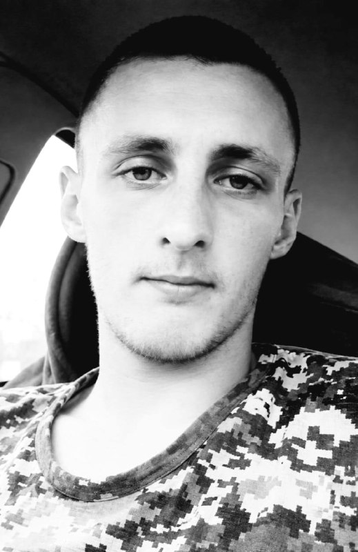 Щоденно о 9 годині – загальнонаціональна хвилина мовчання. Зупиніться, де б ви не були Щоденно о 9 годині – загальнонаціональна хвилина мовчання. Зупиніться, де б ви не були